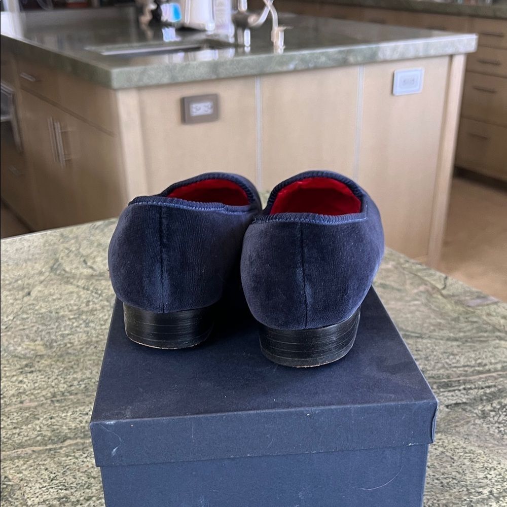 Vintage BERK Navy Velvet Loafers with Gold Embroidery 5 - Picture 6 of 7